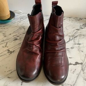 Womans Burgundy Leather Boots 7